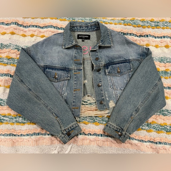Kittenish crop denim jacket - Picture 2 of 4